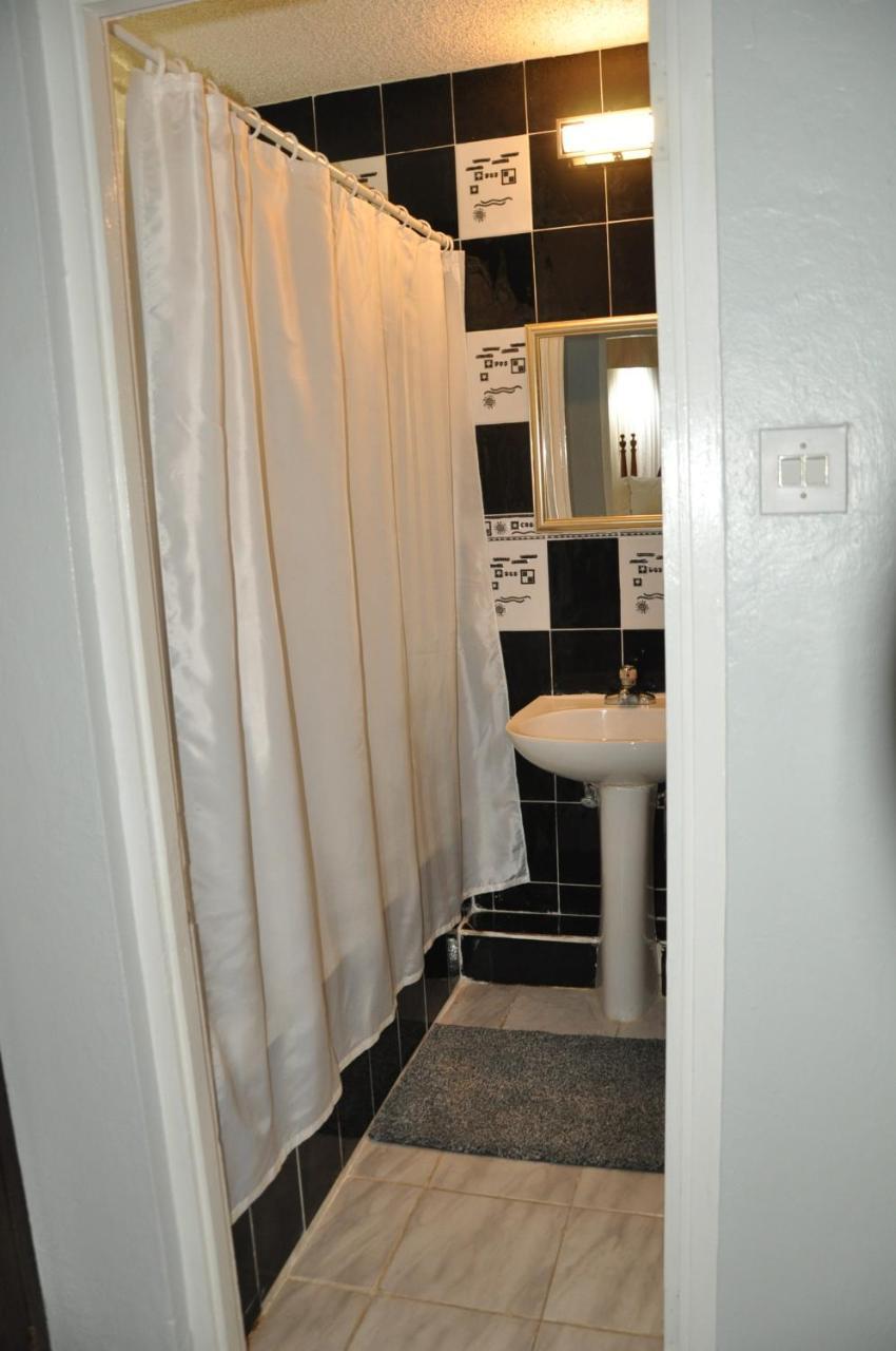 Beach Penthouse A25 Sandcastles Ocho Rios Exterior foto